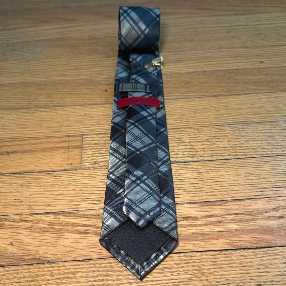 Alfani gold and black plaid tie with tie clip